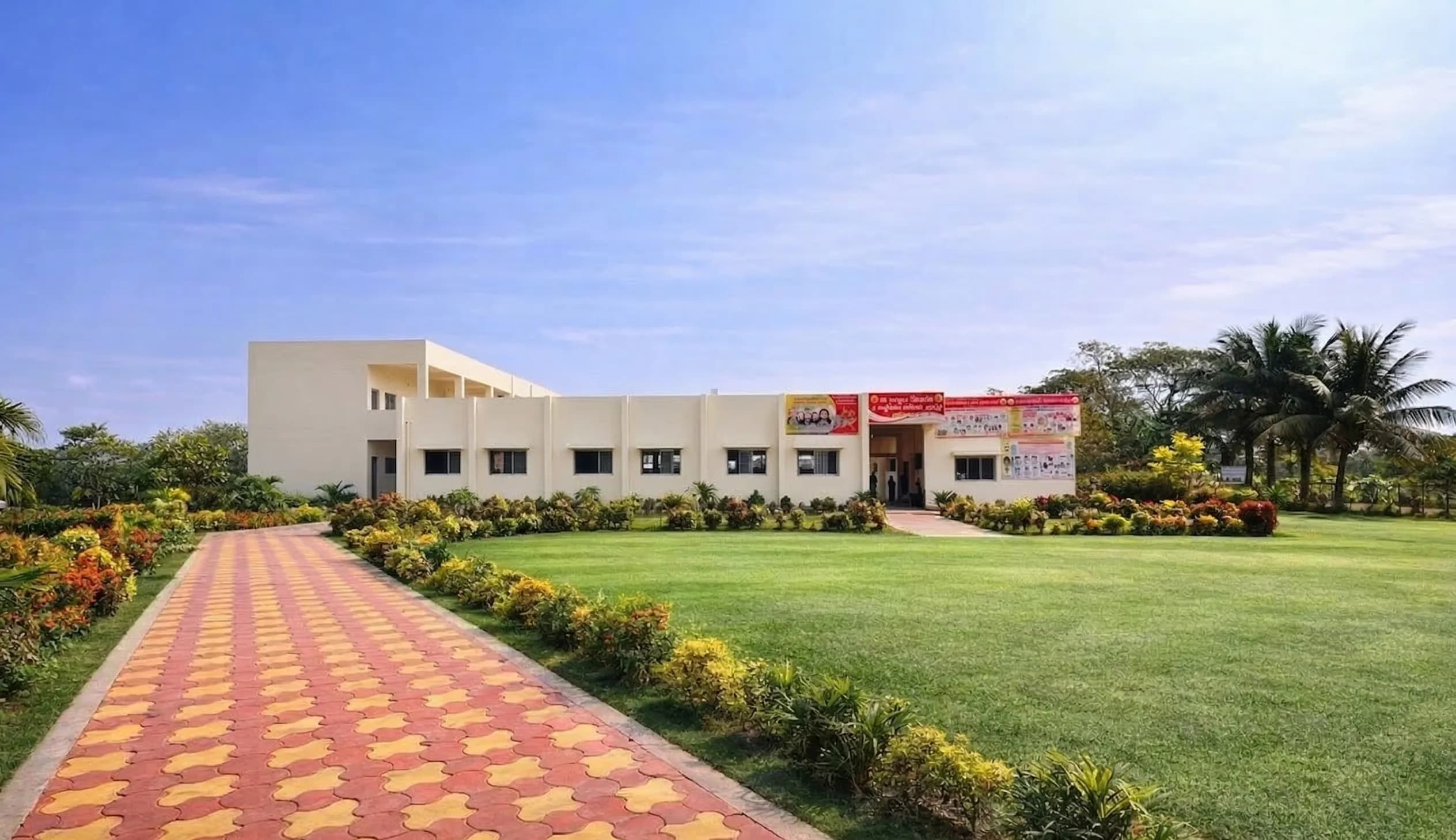 Pathway to Shree Gurukul Vidyapeeth campus
